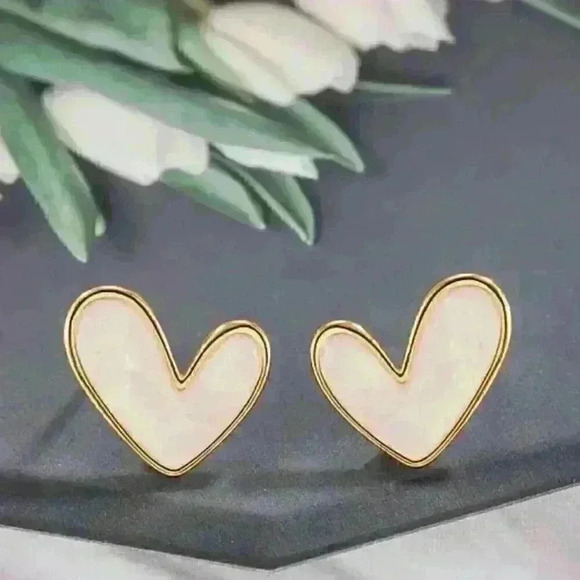 Jewelry - Minimalist Heart Shaped Stud Earrings